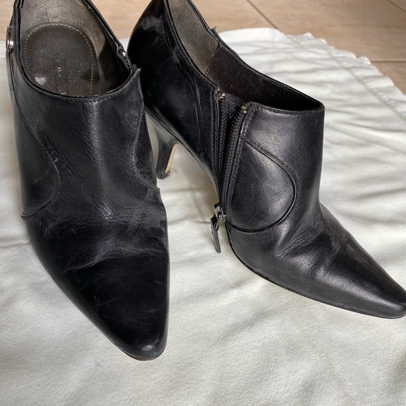 Circa Joan David Black Heel Boots with Side Zip - Picture 2 of 2